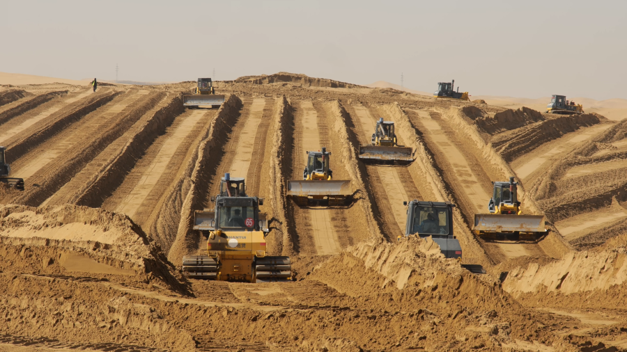 图2  内蒙古库布齐沙漠鄂尔多斯中北部新能源基地项目先导工程场平工作